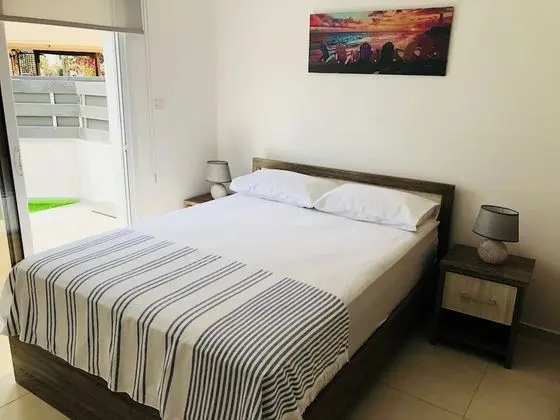 Apart Daire, 1 Yatak Odası, Veranda, Havuz Manzaralı