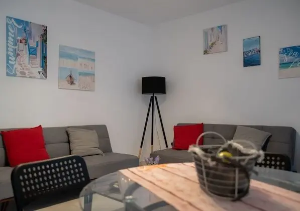 Apart Daire, 1 Yatak Odası, Veranda, Havuz Manzaralı