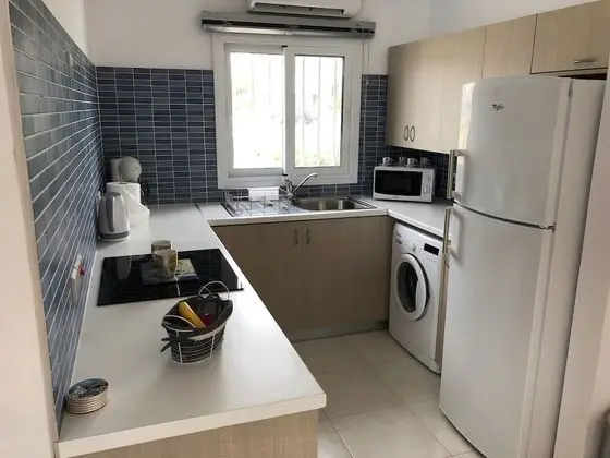 Apart Daire, 1 Yatak Odası, Veranda, Havuz Manzaralı
