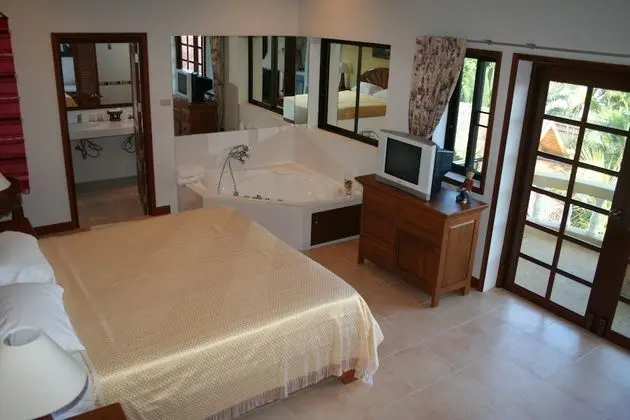 Süit (Jacuzi Suite)