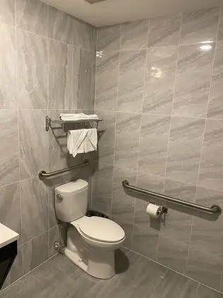 Oda, 2 Büyük (Queen) Boy Yatak, Sigara İçilmez