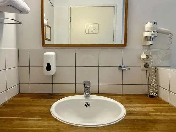 Basic Tek Kişilik Oda, 1 Tek Kişilik Yatak (private shower)