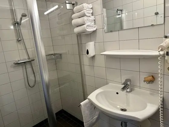 Standard İki Ayrı Yataklı Oda, 2 Tek Kişilik Yatak (private shower)