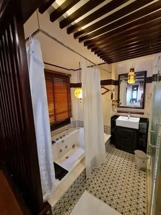 Deluxe Oda, Havuz Manzaralı