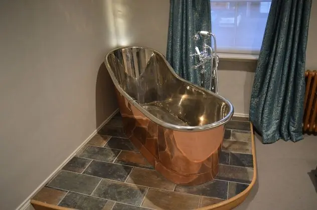 Süit, Banyolu/Duşlu