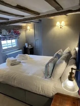 Tek Büyük Yataklı Oda, Banyolu/Duşlu