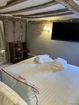 Tek Büyük Yataklı Oda, Banyolu/Duşlu