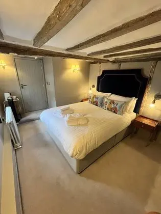 Tek Büyük Yataklı Oda, Banyolu/Duşlu