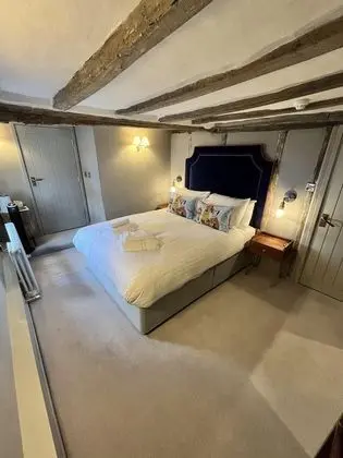 Tek Büyük Yataklı Oda, Banyolu/Duşlu