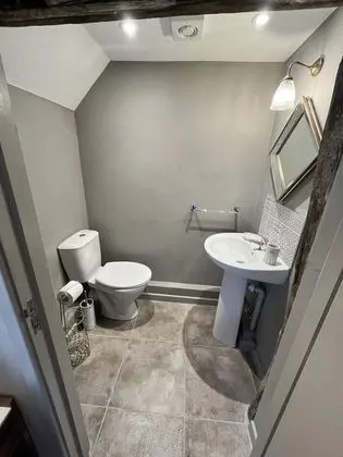 Tek Büyük Yataklı Oda, Banyolu/Duşlu