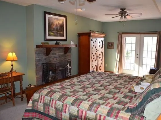 Standard Tek Büyük Yataklı Oda, Banyolu/Duşlu (Campbell Mountain Suite)