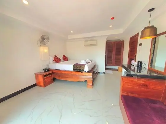 Deluxe Tek Büyük Yataklı Oda, Balkon