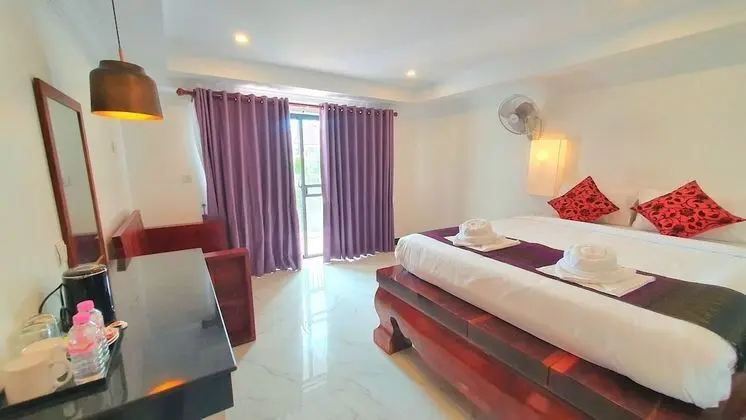Deluxe Tek Büyük Yataklı Oda, Balkon
