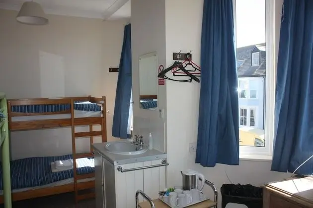Oda, Banyolu/Duşlu (6 person room)