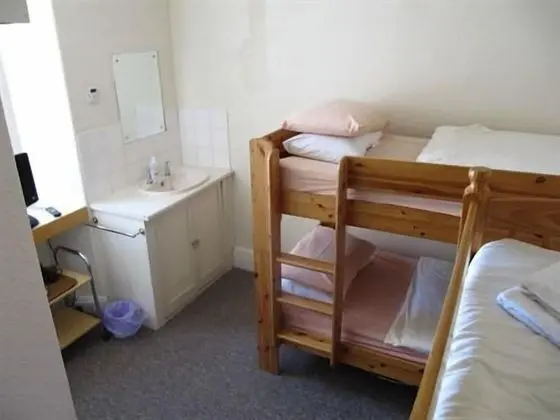 Oda, Ortak Banyo (5 person room)