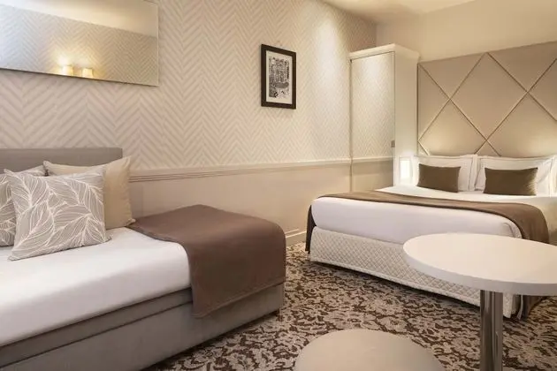 Deluxe Üç Kişilik Oda