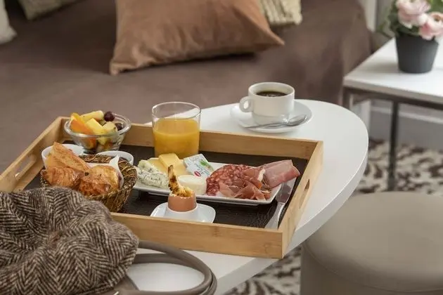 Deluxe Üç Kişilik Oda