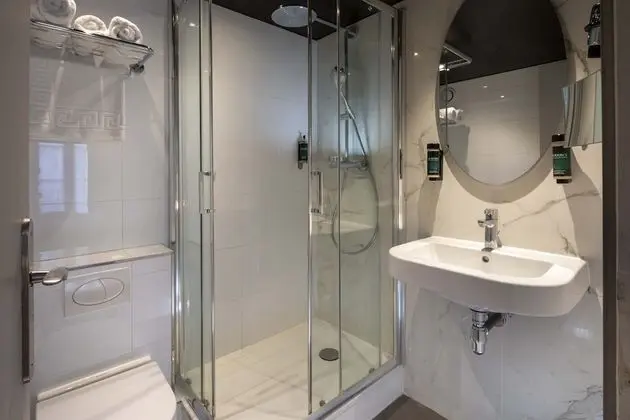 Standard Tek Büyük veya İki Ayrı Yataklı Oda