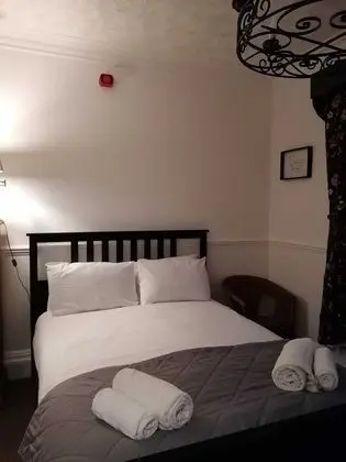 Süit, Banyolu/Duşlu ( 2 Adults & 2 Children)