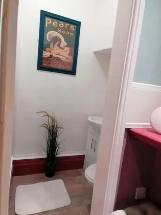 Tek Büyük Yataklı Oda, Banyolu/Duşlu