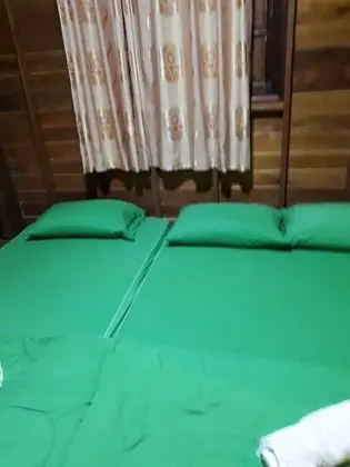 Private House with Karaoke for 8 Persons