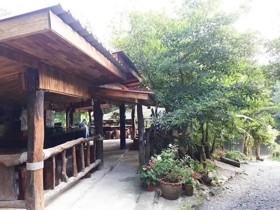 Private House with Karaoke for 8 Persons
