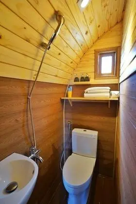 Ev (Wooden)