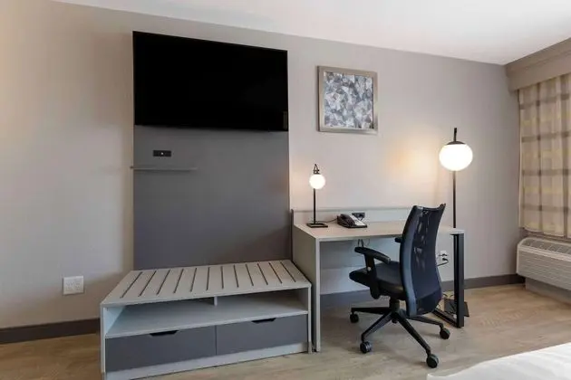 Standard Oda, 2 Büyük (Queen) Boy Yatak, Sigara İçilmez, Buzdolabı ve Mikrodalga