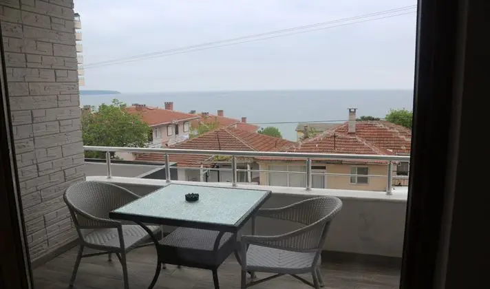 Deniz Manzaralı Aile Odası