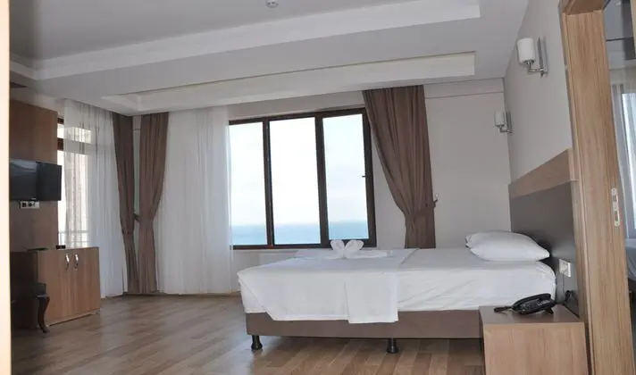 Deniz Manzaralı King Suite