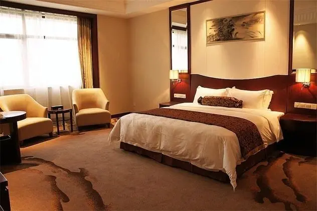Luxury Tek Büyük Yataklı Oda