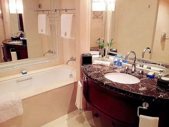 Luxury Tek Büyük Yataklı Oda