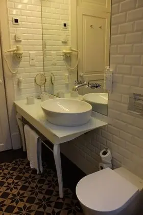 Deluxe Tek Büyük veya İki Ayrı Yataklı Oda