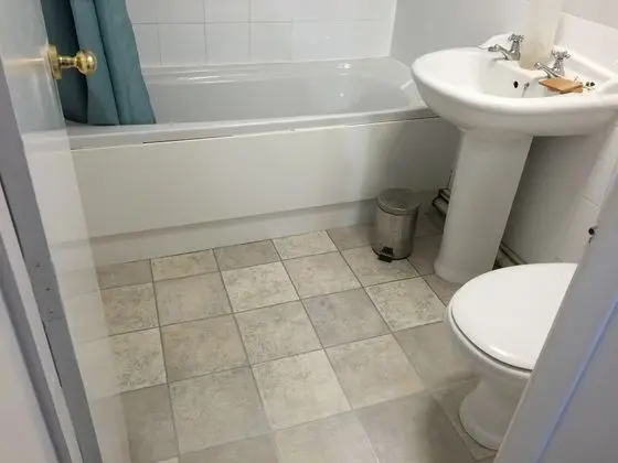 Tek Büyük Yataklı Oda, Banyolu/Duşlu