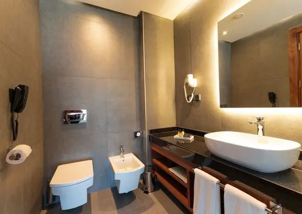 Comfort Tek Büyük Yataklı Oda