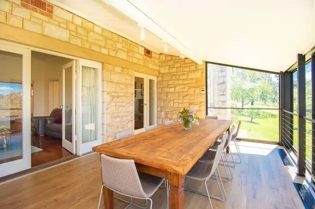 Apart Daire (Longview Homestead Shiraz)