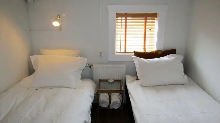 Basic İki Ayrı Yataklı Oda, Ortak Banyo