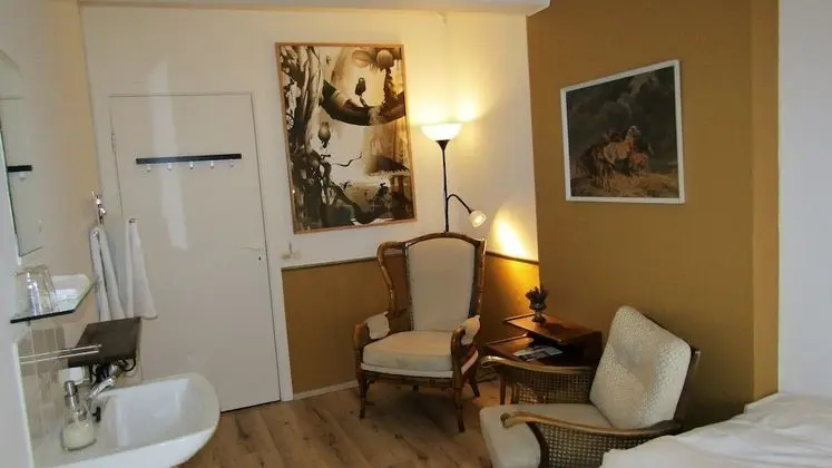 Basic İki Ayrı Yataklı Oda, Ortak Banyo