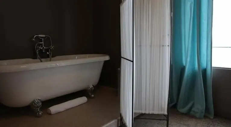 Family Oda, Özel Banyo (1 King Size Bed & 3 Single Beds)