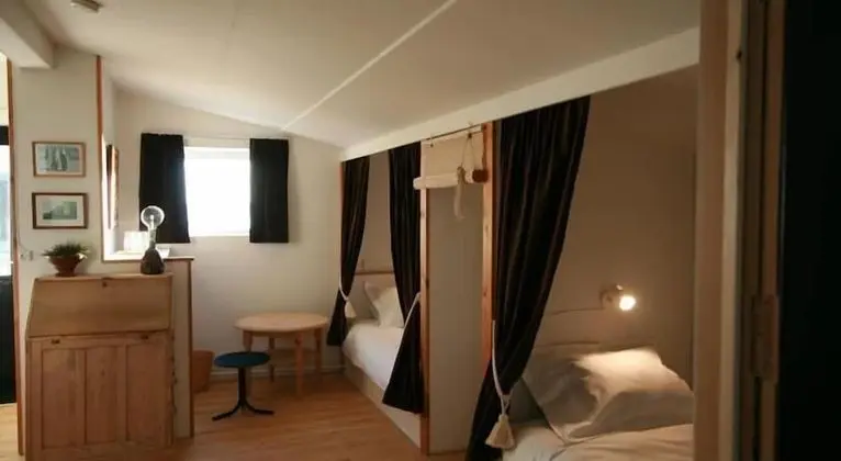 Üç Kişilik Oda, Özel Banyo