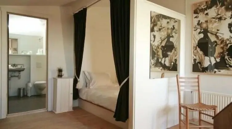 Üç Kişilik Oda, Özel Banyo