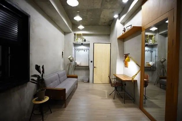 City Ev (Right)