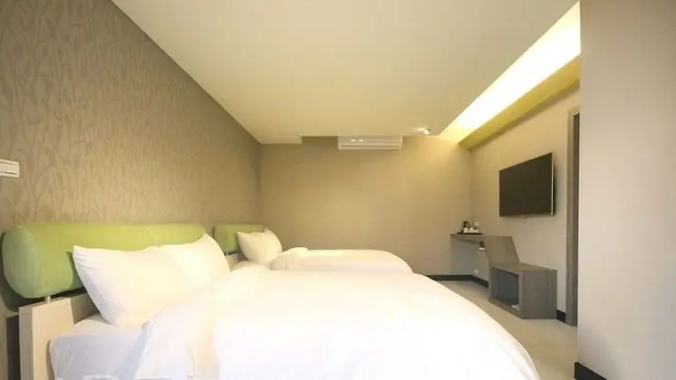 Deluxe Dört Kişilik Oda (101)