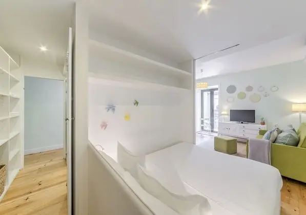 Stüdyo, Avlu Manzaralı