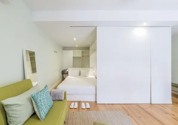 Stüdyo, Avlu Manzaralı