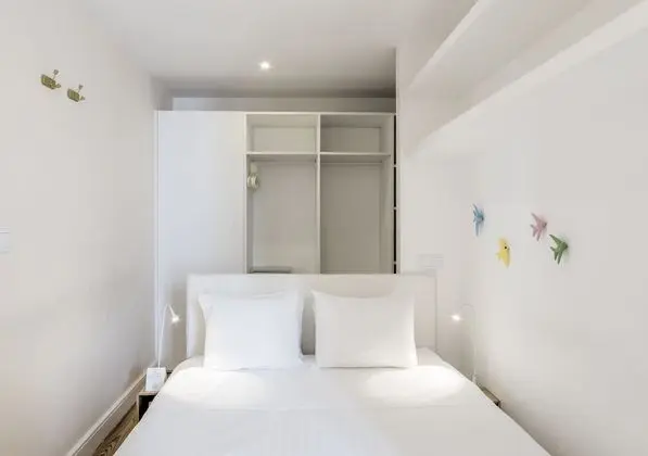 Stüdyo, Bahçe Manzaralı