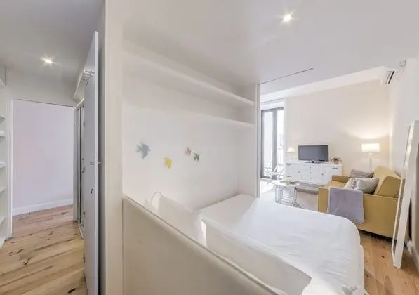 Stüdyo, Bahçe Manzaralı