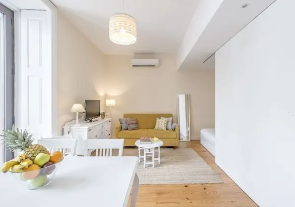 Stüdyo, Bahçe Manzaralı