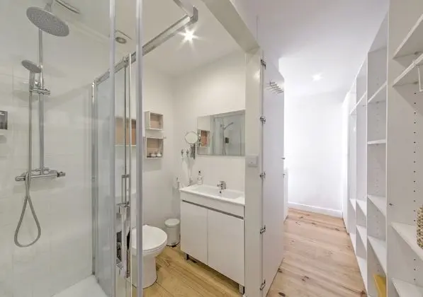 Stüdyo, Bahçe Manzaralı