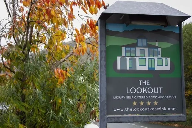 Luxury Ev, Banyolu/Duşlu, Dağ Manzaralı (The Lookout Keswick)